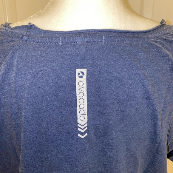 Avocado “Do it with ❤️” Tee - Picture 4 of 6